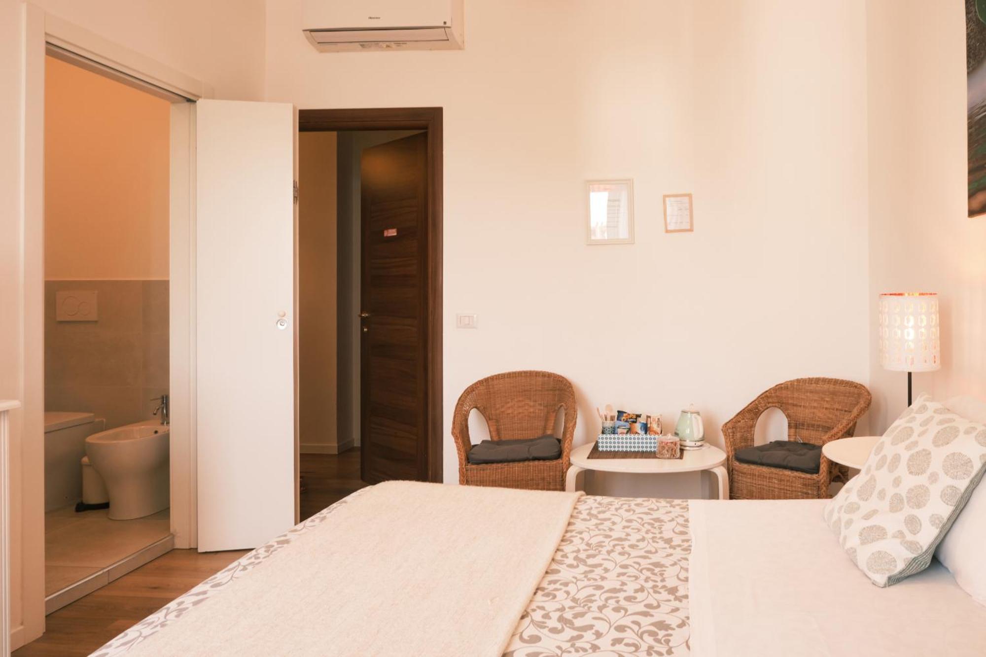 71 Guest house *